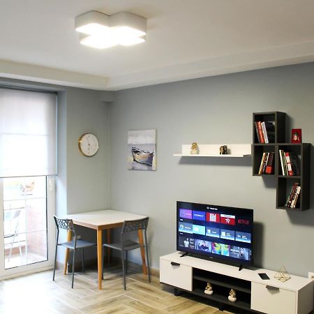 Apartamento 2V1 - Blloku Bkt Tirana Exterior foto