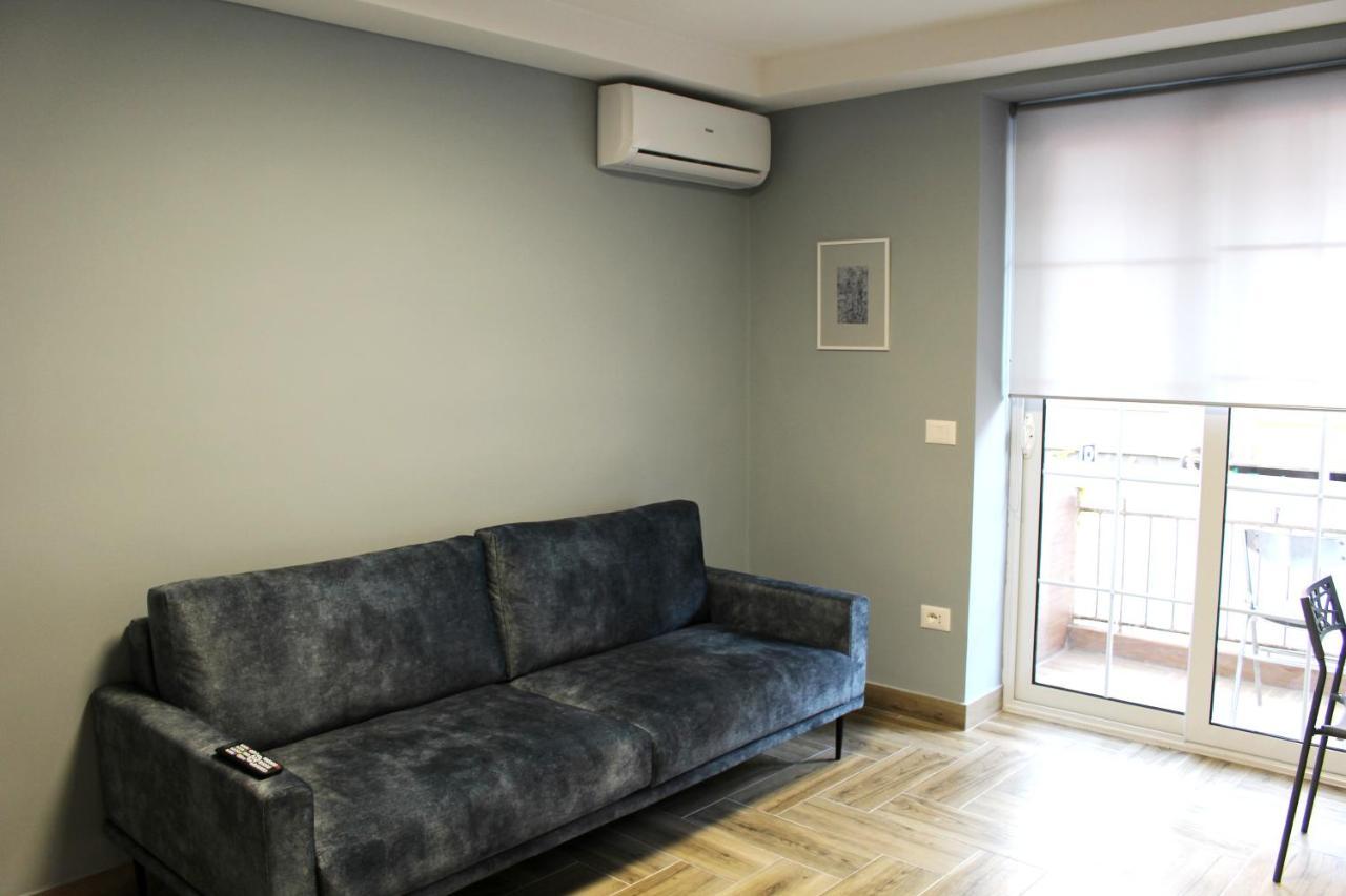 Apartamento 2V1 - Blloku Bkt Tirana Exterior foto