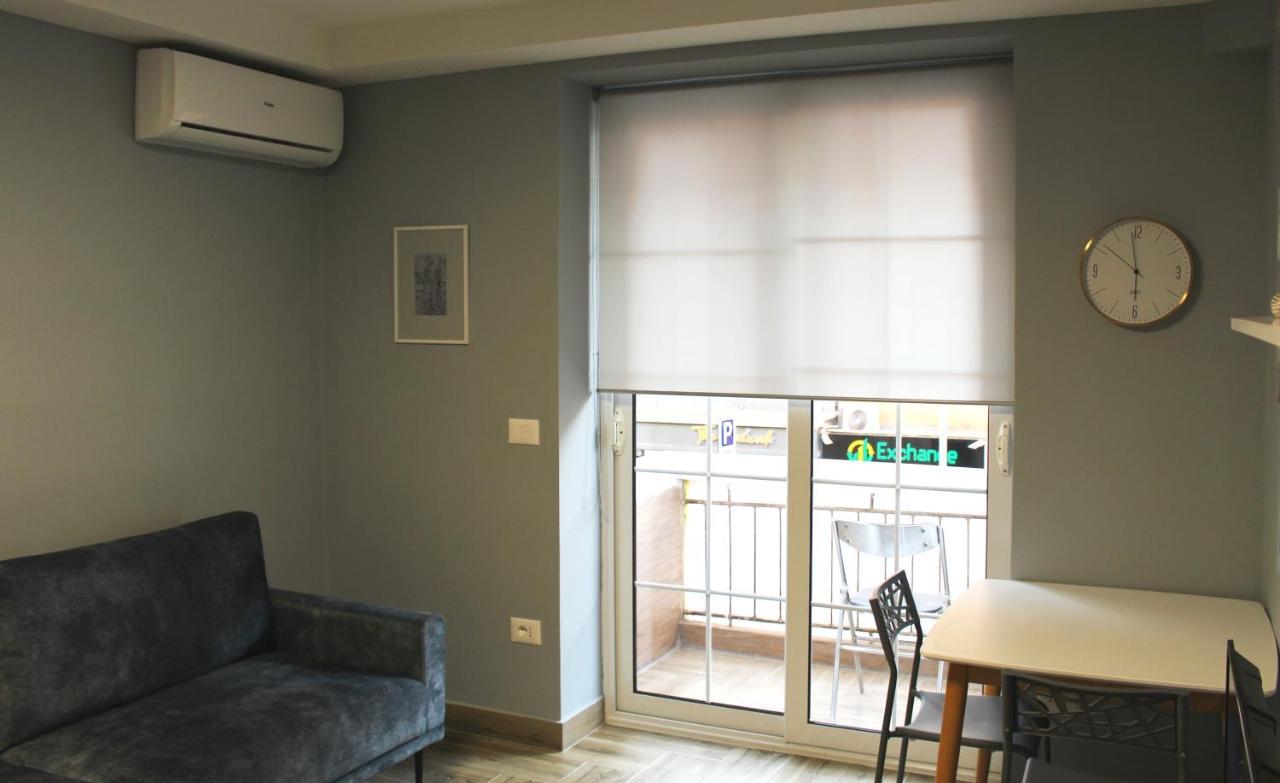 Apartamento 2V1 - Blloku Bkt Tirana Exterior foto